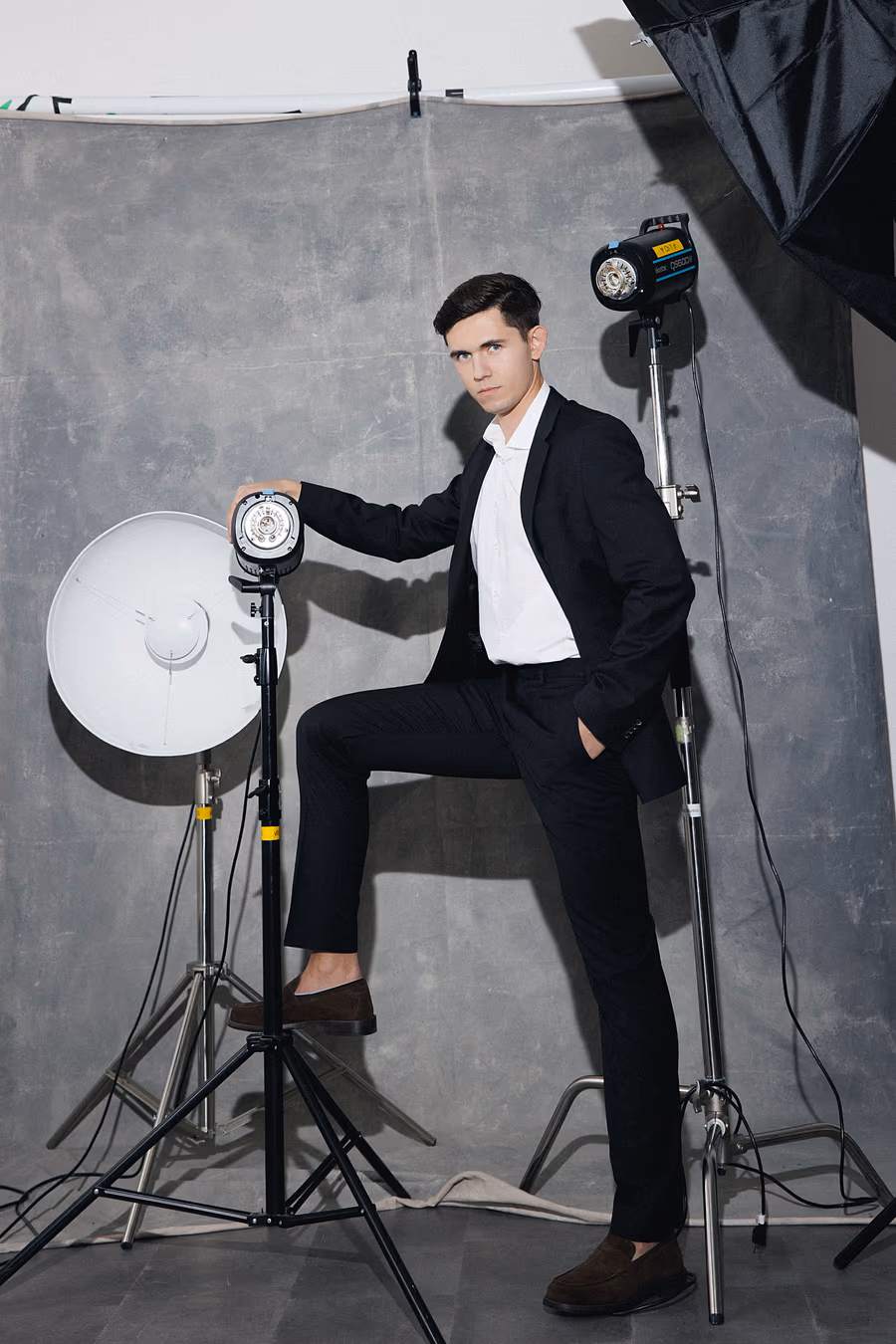 Portrait of Andrew, founder of Astora Studio