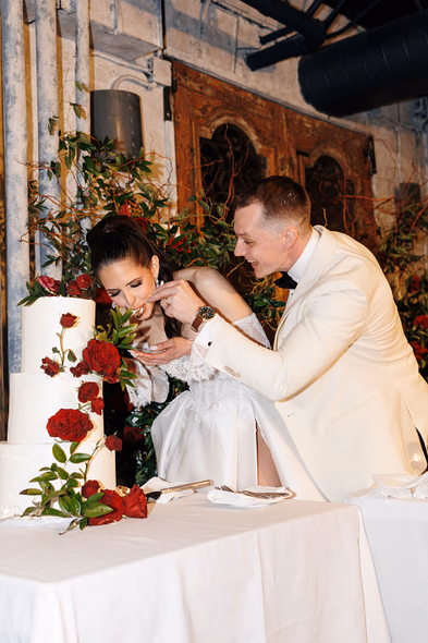 George restaurant wedding photography bride and groom cutting cake