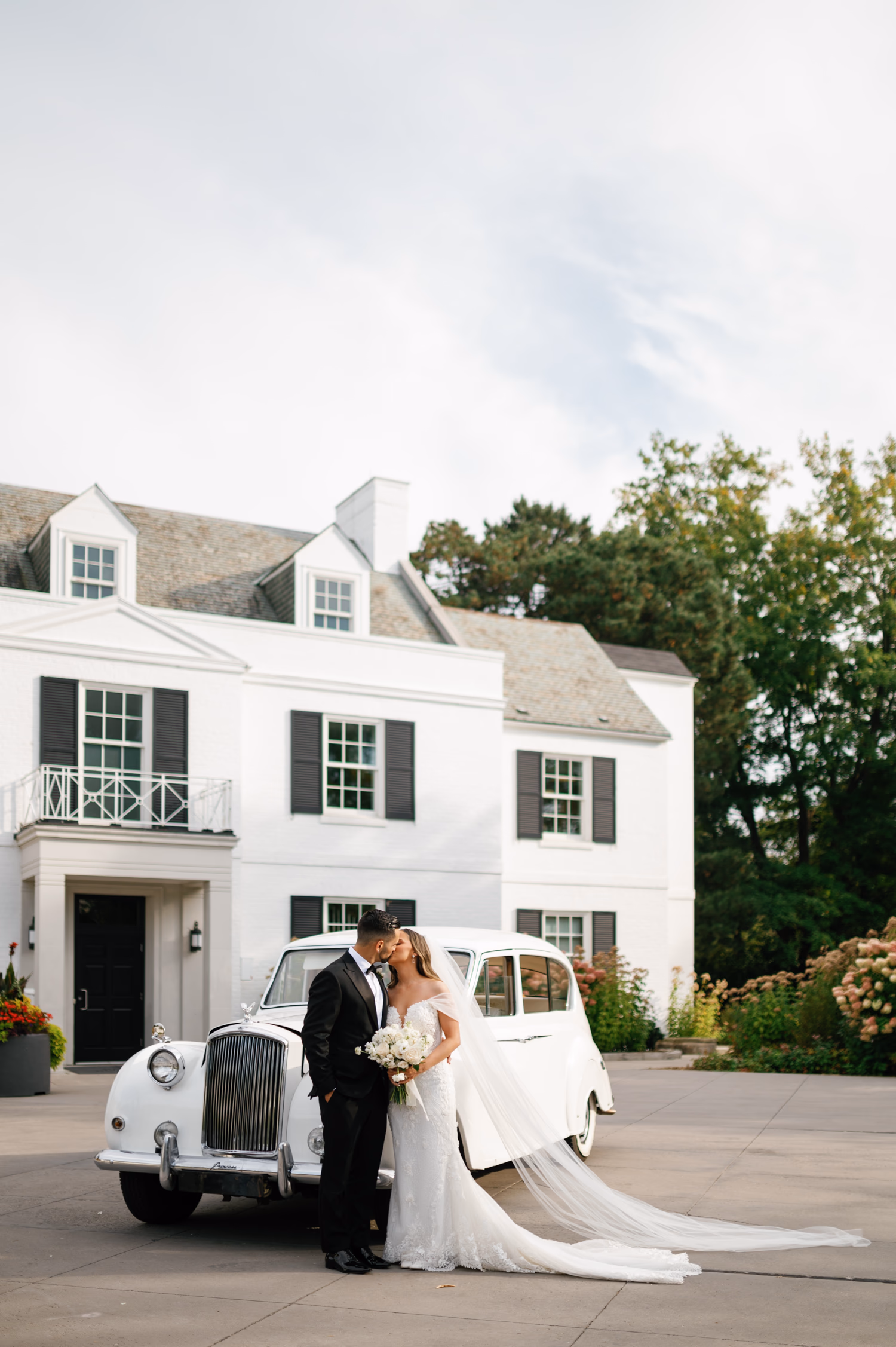Wedding photography at the Harding Waterfront Estate