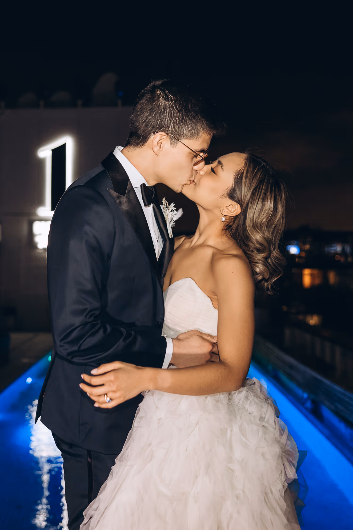 wedding reception 1 hotel toronto pool