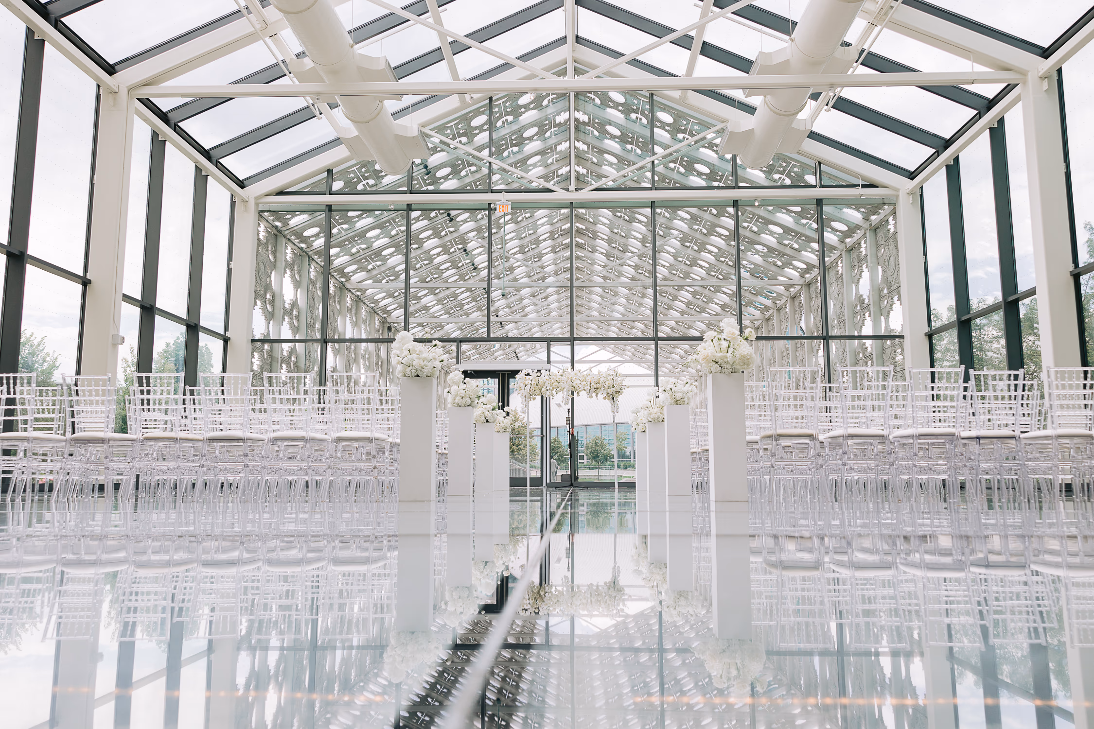 Hotel X Toronto glass room photo