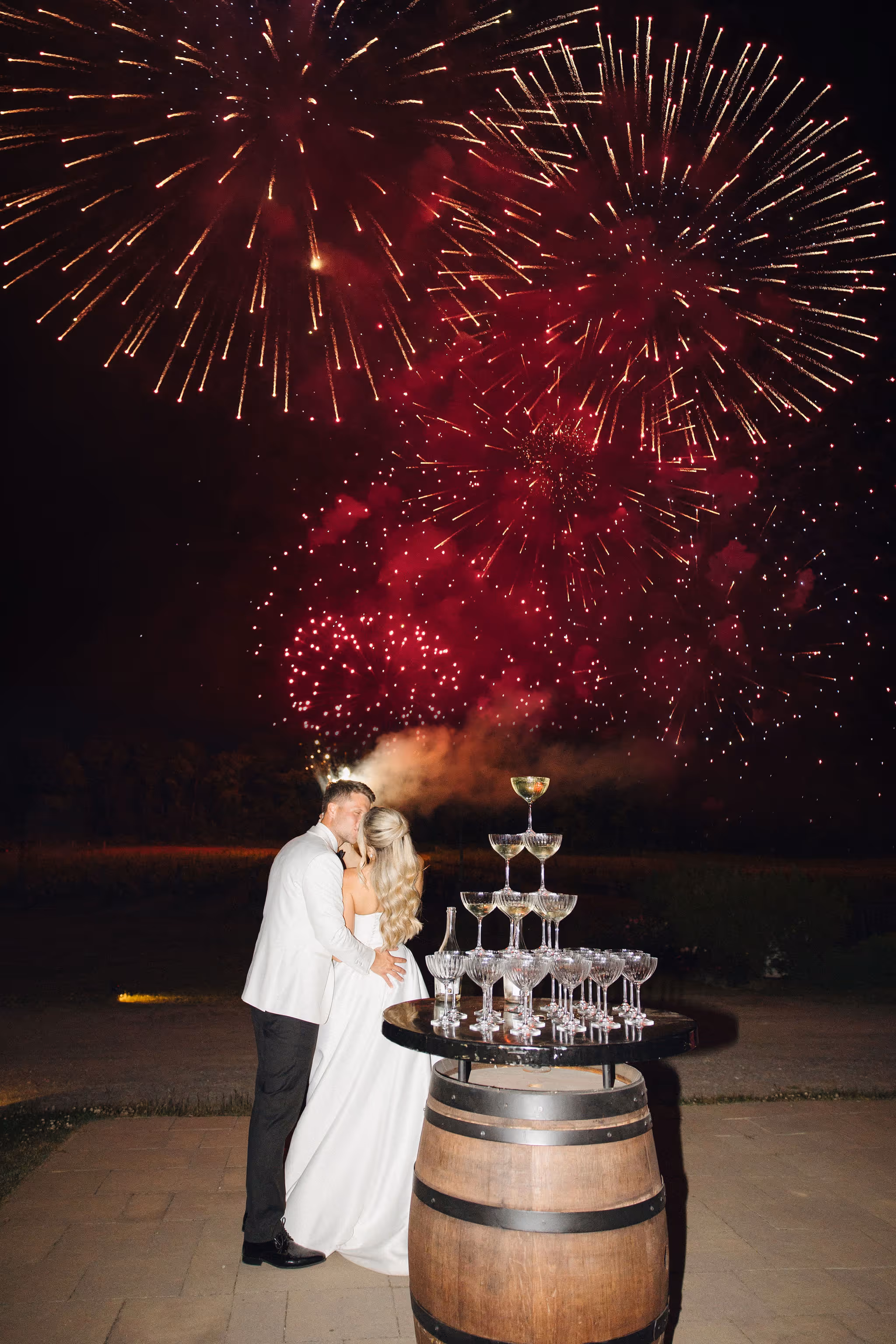 Elegant wedding photography by Astora Studio