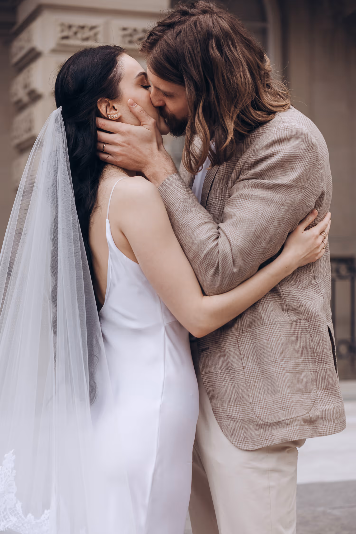 Couple Photography at Osgoode Hall in downtown
