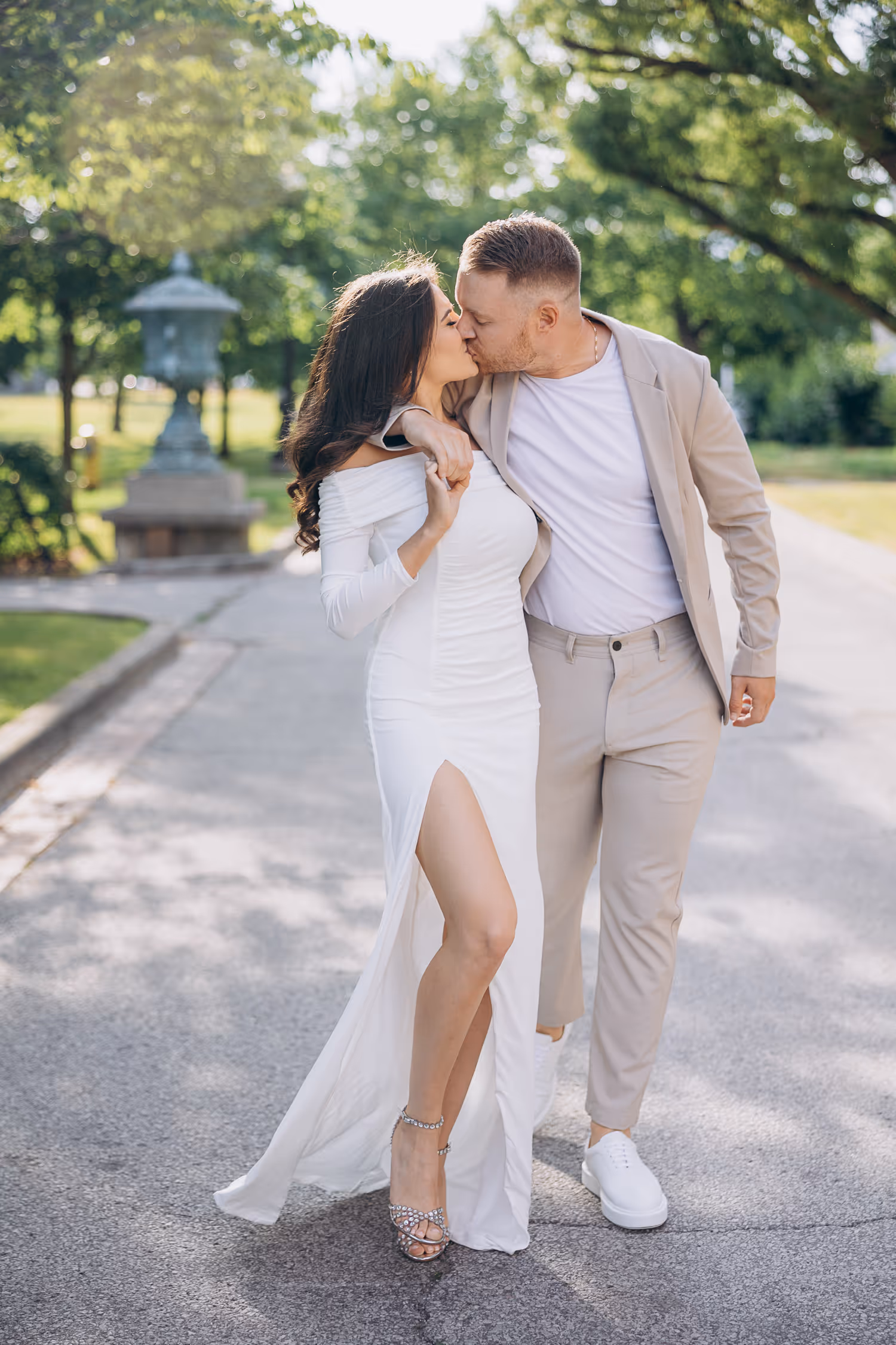 Polson Pier engagement picture