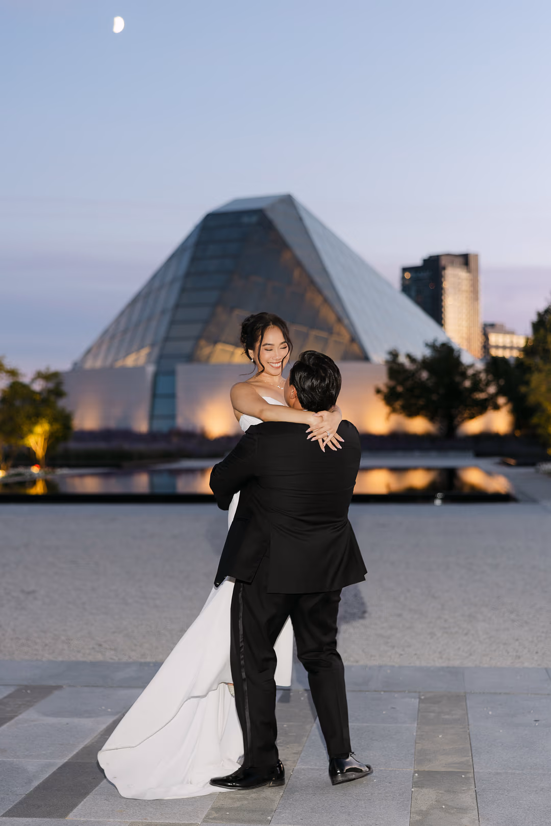 Aga Khan Museum Wedding Photography: A Complete Guide for Couples Planning Refined, Modern Wedding Celebration