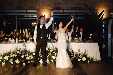 ricarda’s restaurant wedding head table photo