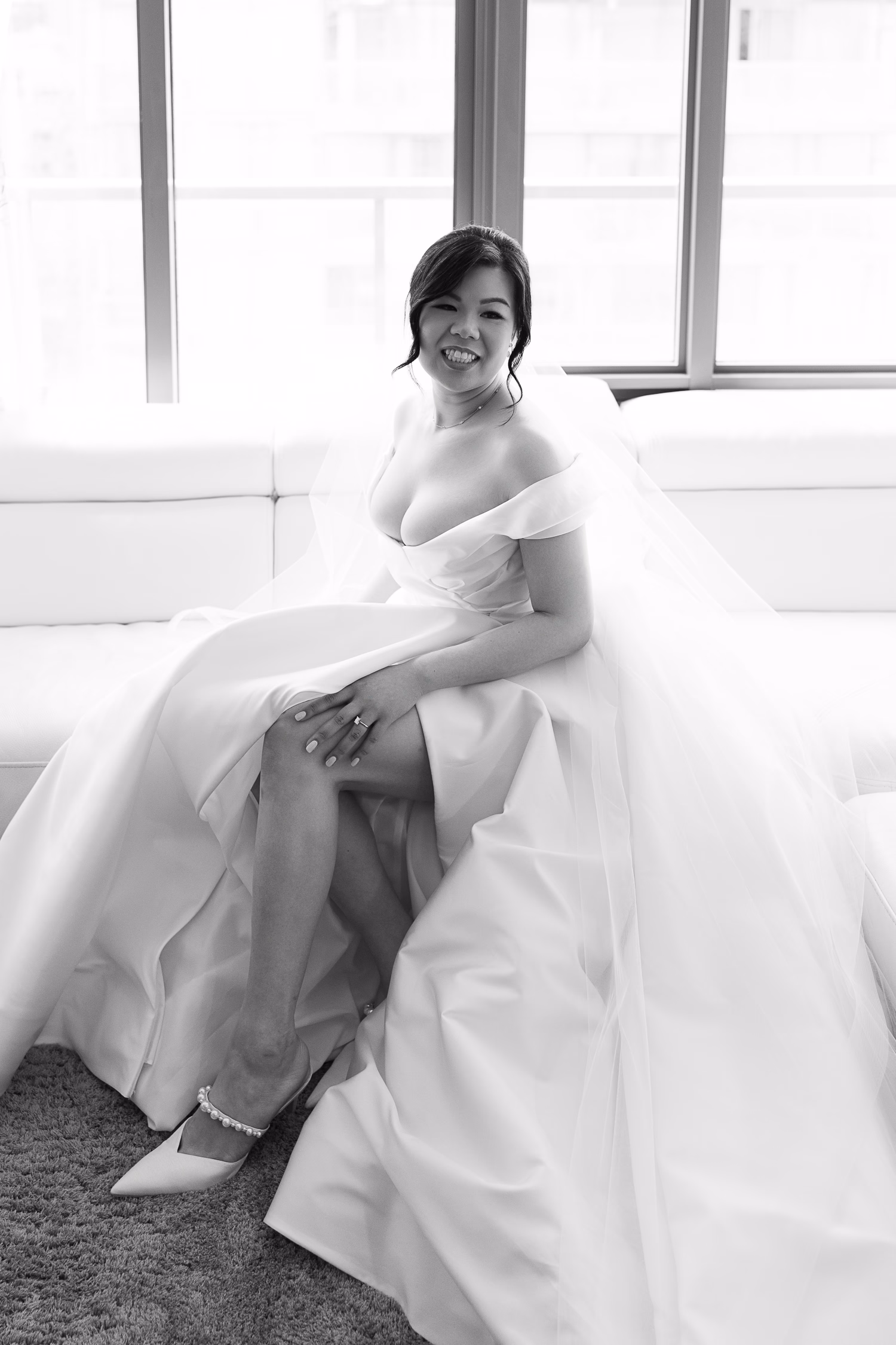 bride getting ready at appartment